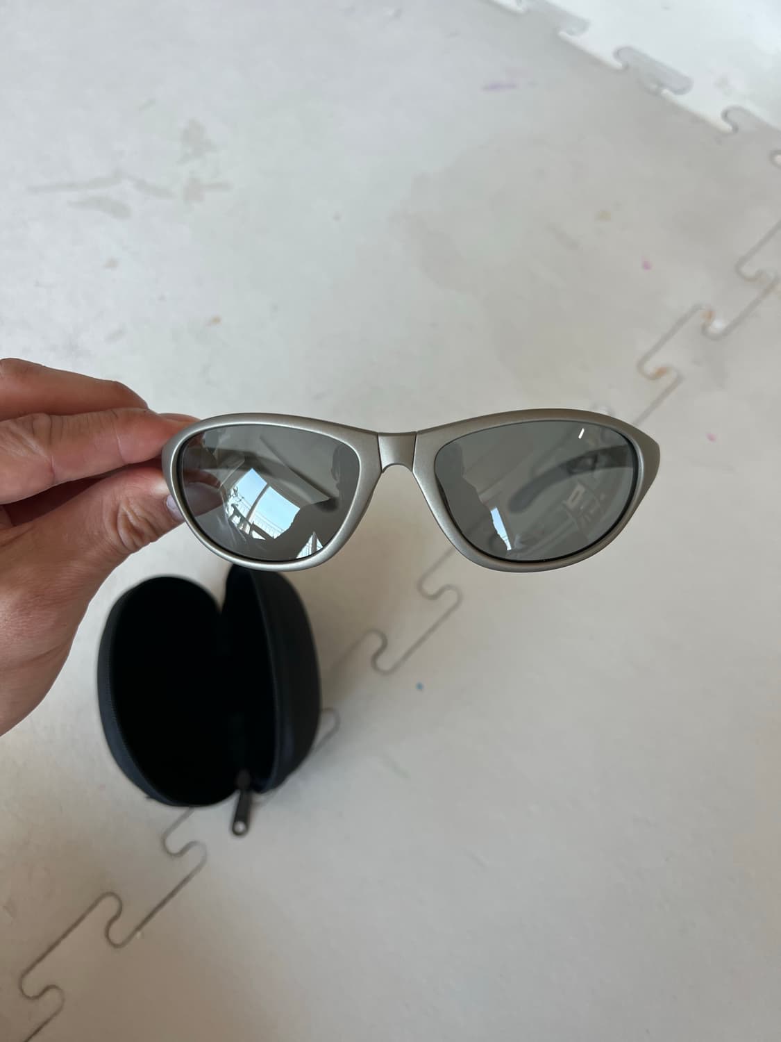 몽벨 접이식 선글라스 상품이미지1