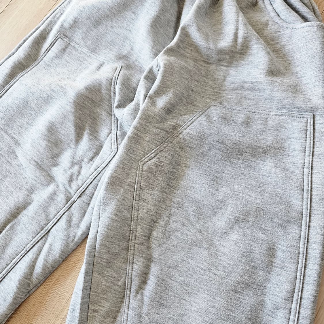 L 새제품) 시그니처 더블니 기모 바지 스웨트팬츠 멜란지그레이 남성 34 상품이미지3