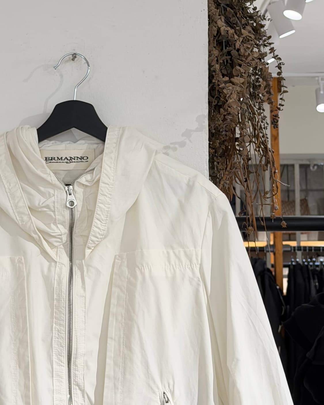 설비노 화이트 나일론 게더링 슬리브 후디 자켓 상품이미지3