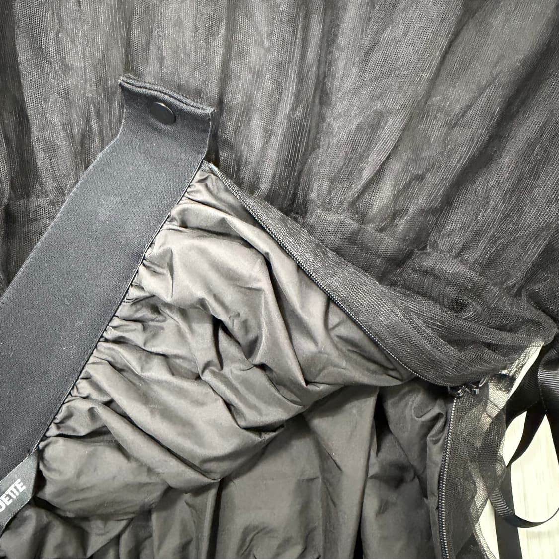 24FW 럭키슈에뜨 메쉬 밴딩 롱스커트 상품이미지7