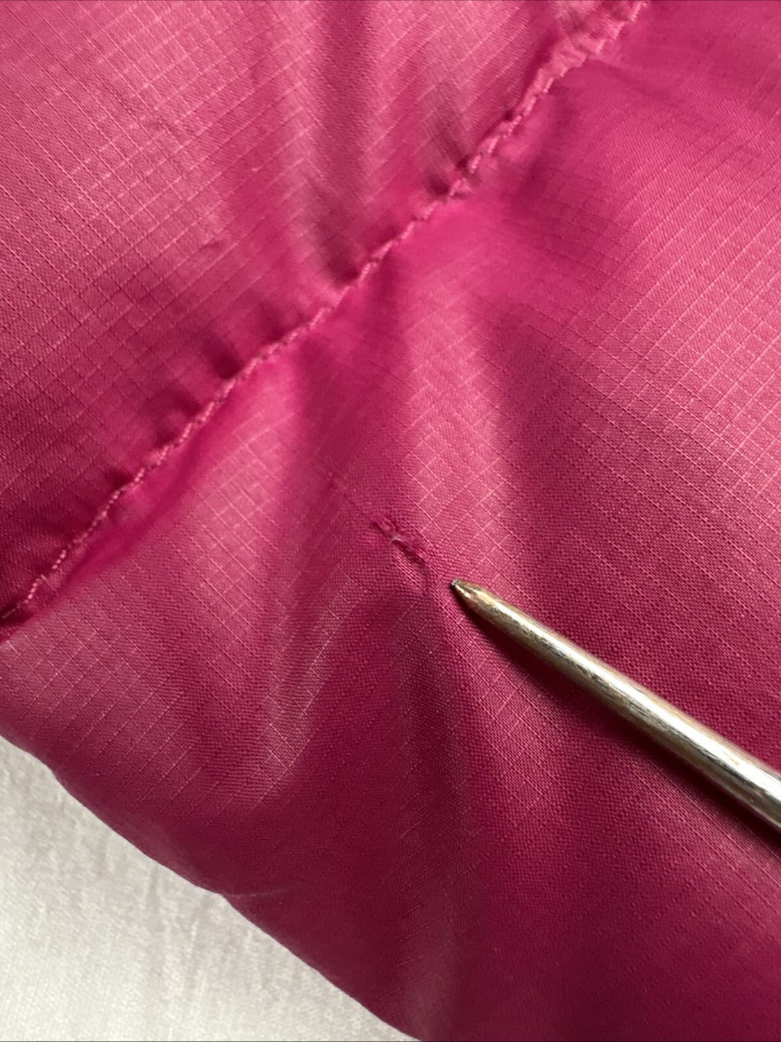 파타고니아 구스 다운 경량패딩 마젠타 상품이미지8