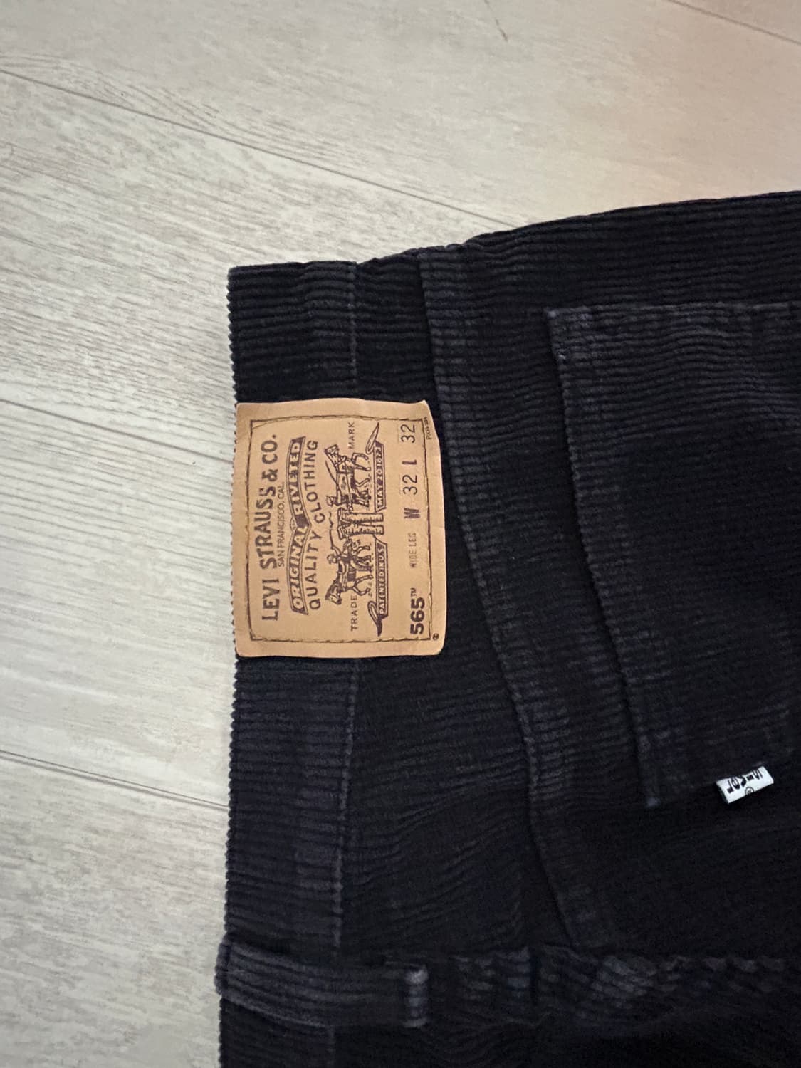 90s 리바이스 565 코듀로이 블랙 미제 상품이미지3