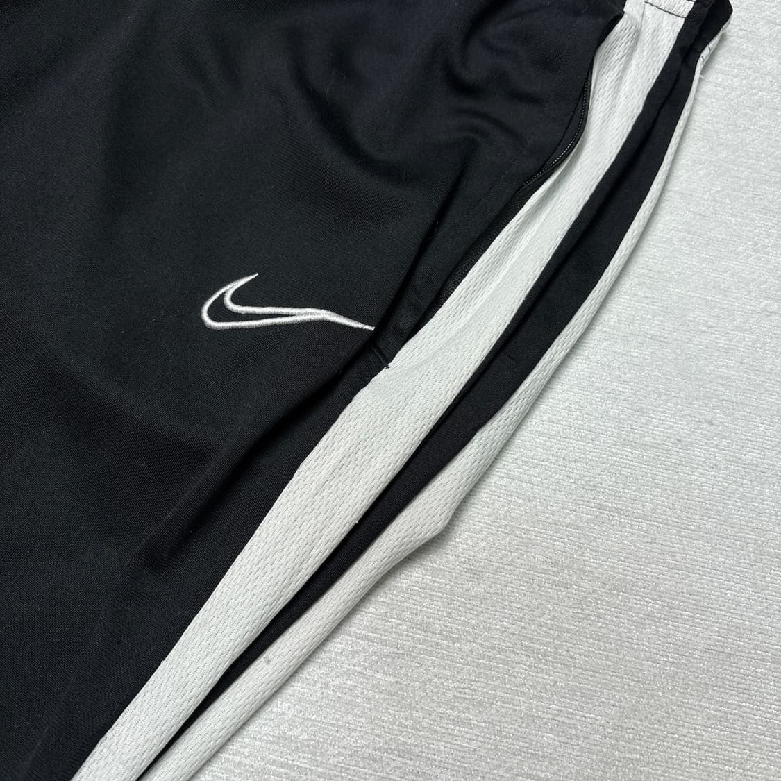 나이키 트랙팬츠 상품이미지4