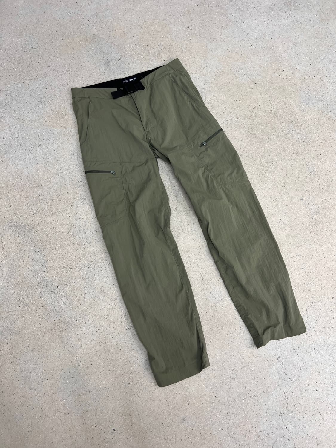 아크테릭스 카키 펠리세이드 팬츠 상품이미지2