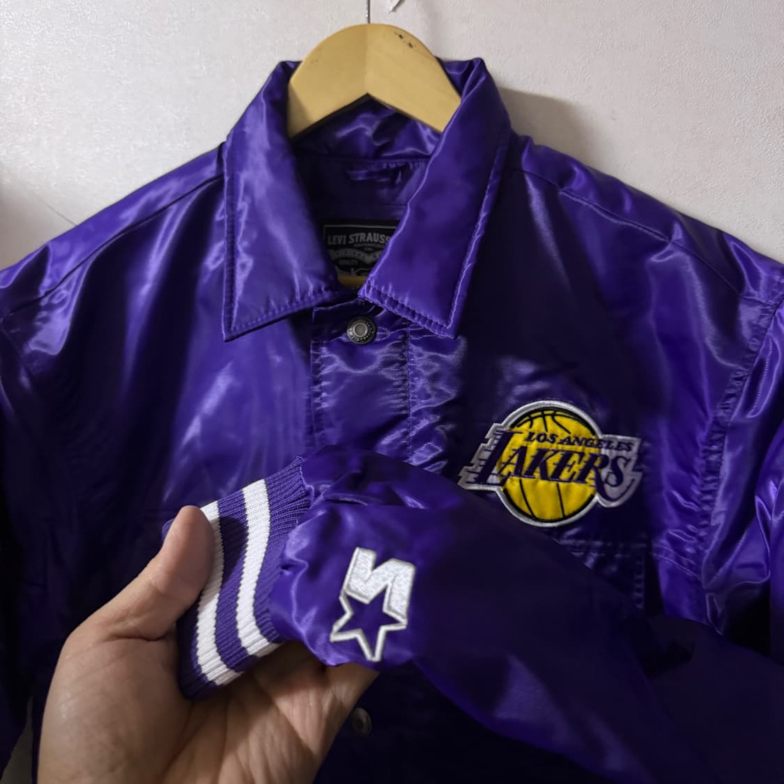 리바이스 X 레이커스 트레커 M (남성 105정도) 상품이미지3