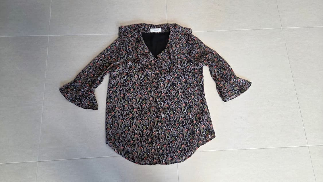 모조에스핀 프릴 쉬폰 블라우스 상품이미지1