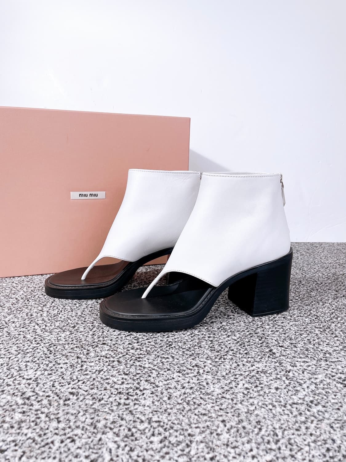 (정품/새상품) 미우미우 여성 스트랩 앵클 부츠 샌들 상품이미지2