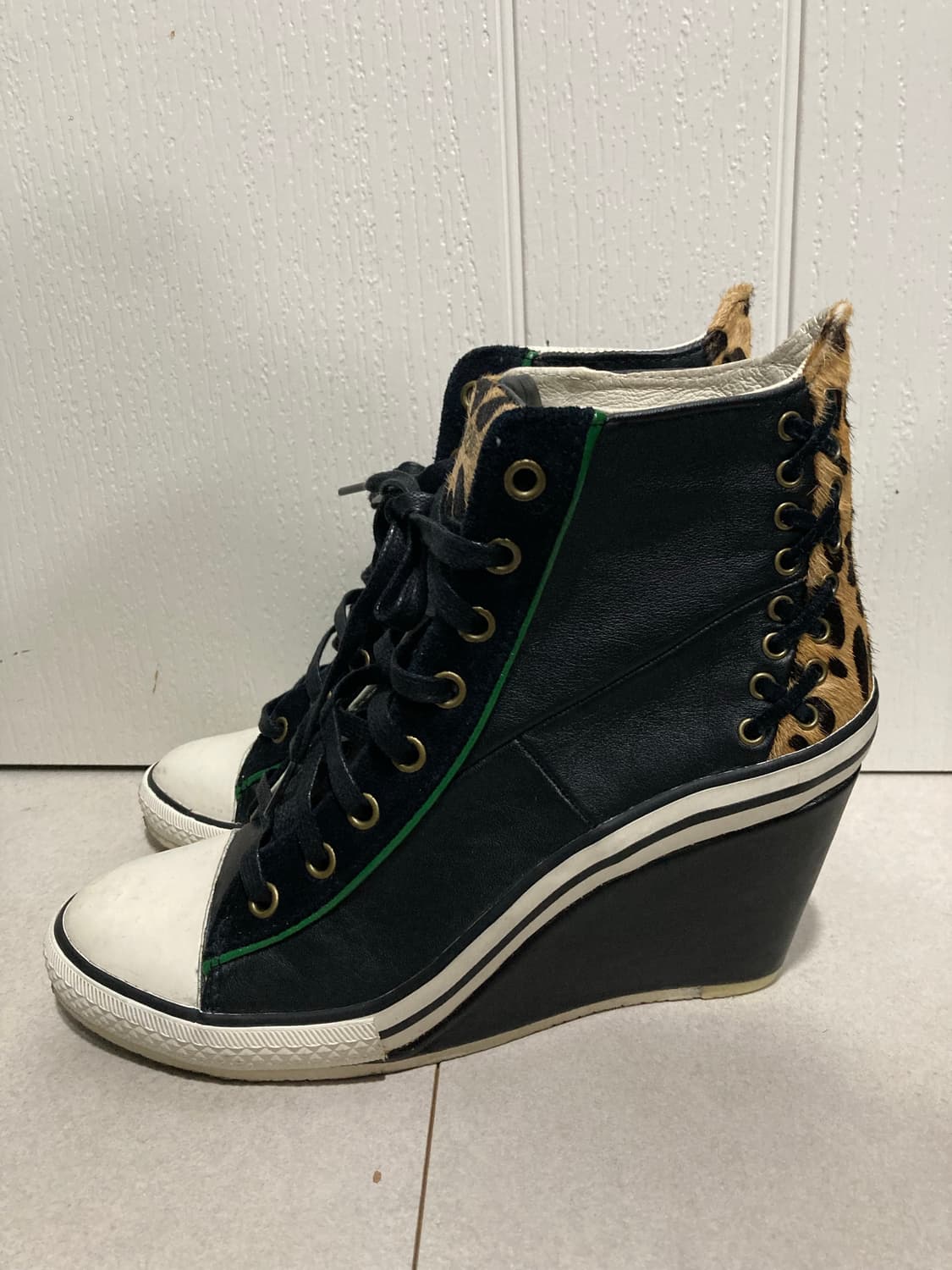 저스트 까발리 레오파드 송치털 웨지 스니커즈 상품이미지3