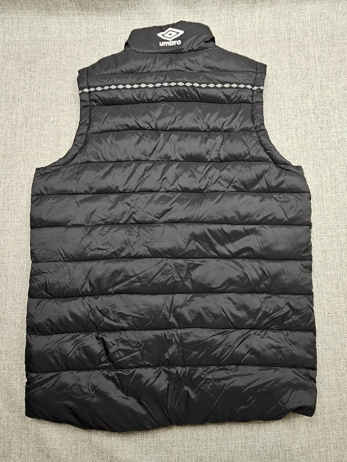 엄브로 클럽 에센셜 질레트 패딩 조끼 상품이미지2