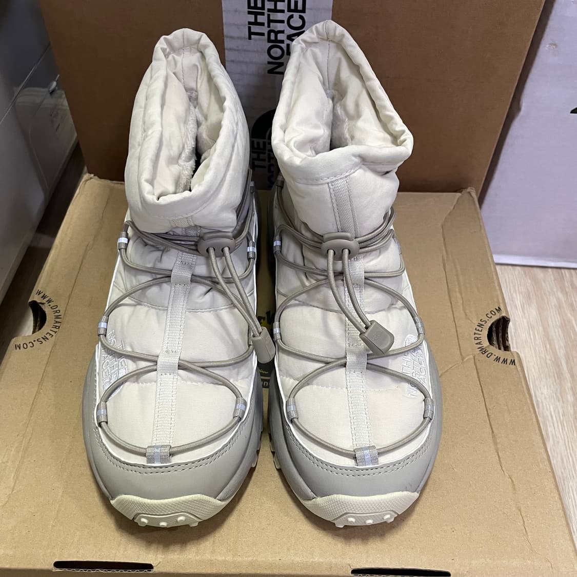 [새상품] 노스페이스 패딩부츠 보레알리스 부티 240 상품이미지5