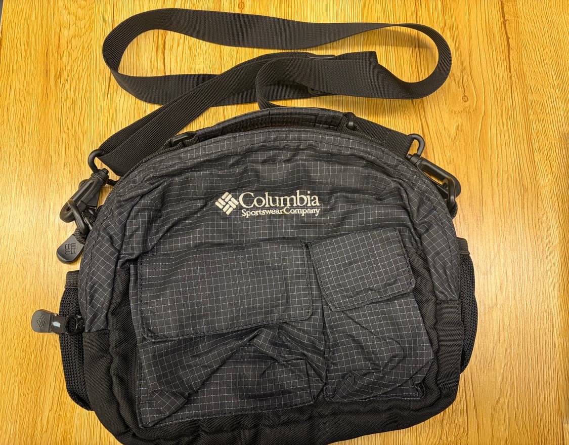 컬럼비아 블랙 크로스백 가방 상품이미지2
