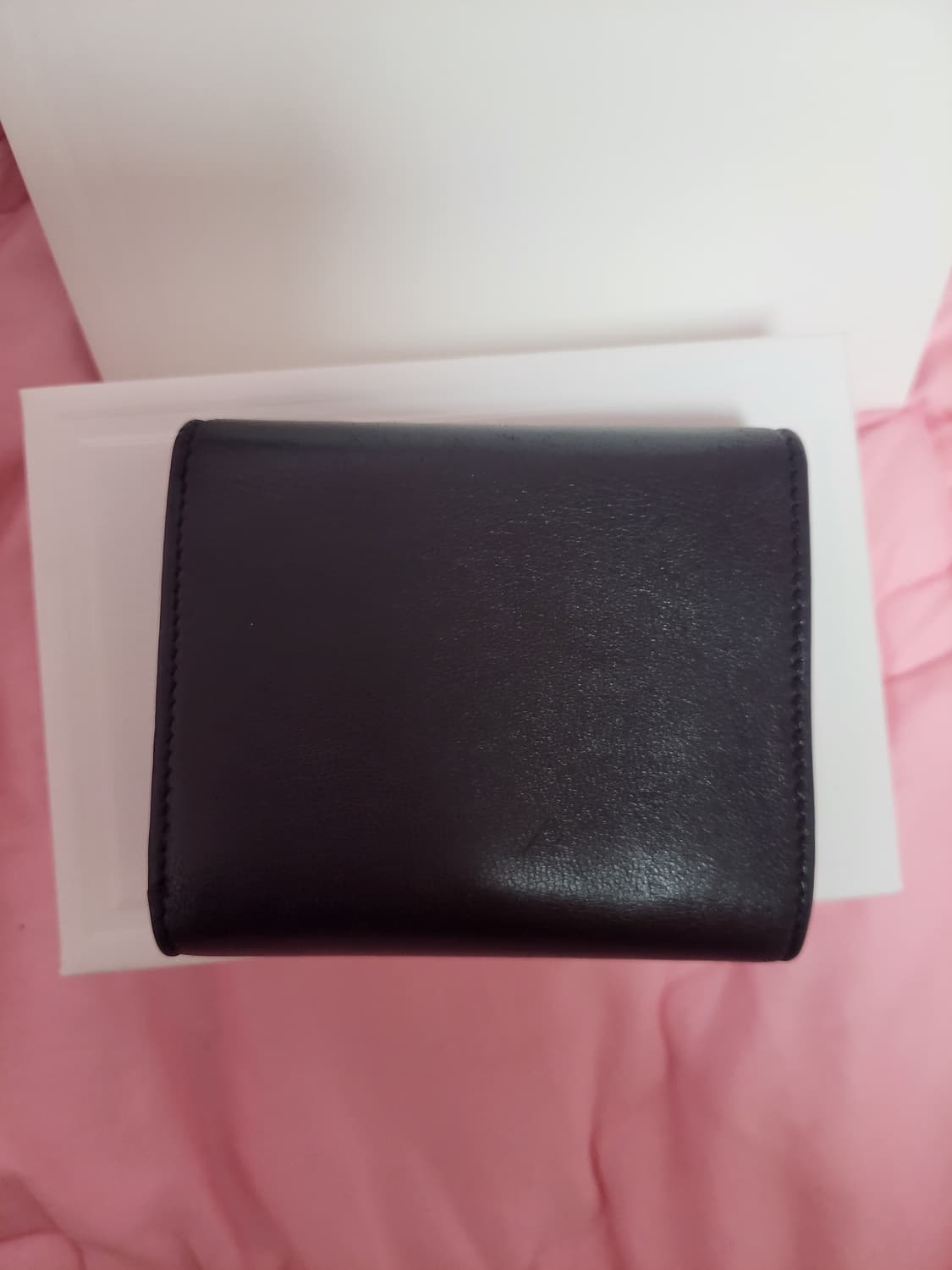 정품)급처상태좋음!셀린느 트리옹프 반지갑 공홈가 97만원 플랩 지갑 상품이미지6