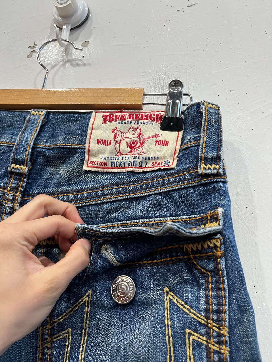 트루릴리전 Ricky Big QT 로우라이즈 데님팬츠 상품이미지4