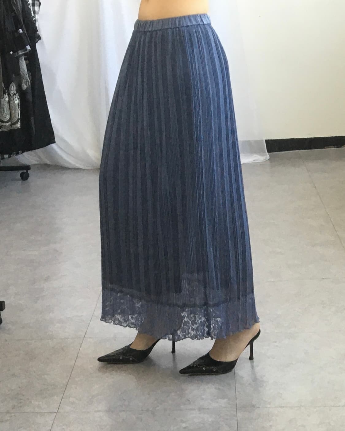 Lace trimming pleats long skirt 상품이미지6