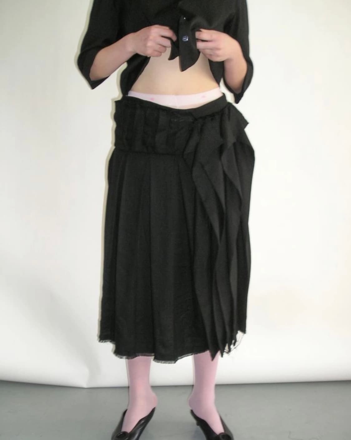 eonts 에옹쓰 offbeat pleats skirt 2025 상품이미지1
