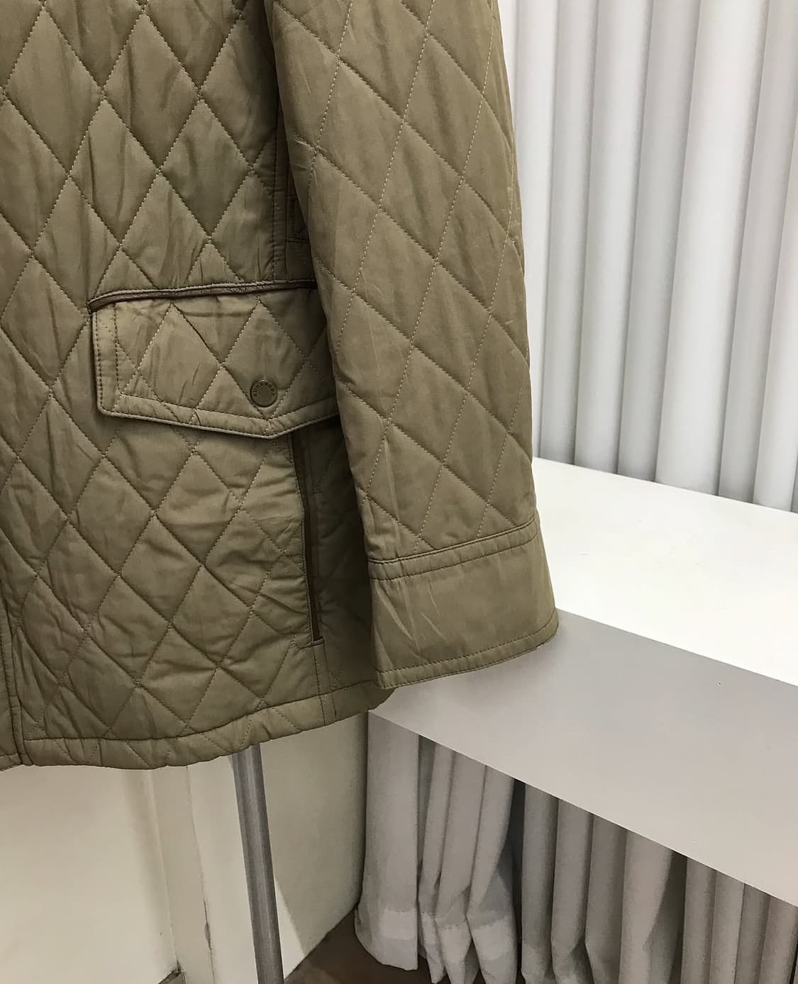 버버리 누빔 퀼팅 자켓 상품이미지3