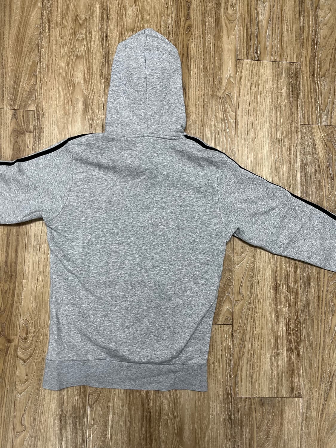 아디다스 후드 티셔츠 M 상품이미지4