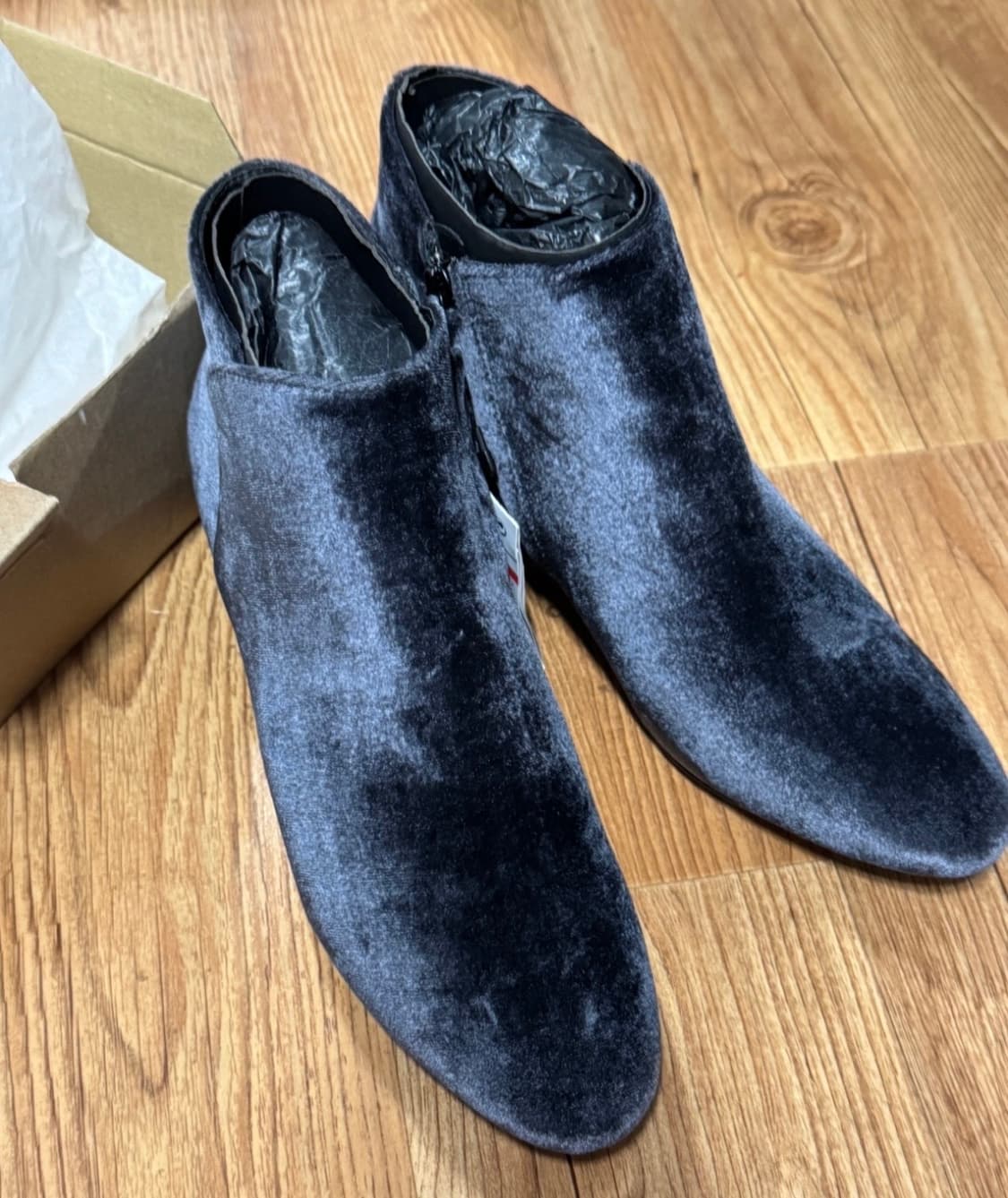 MANGO 벨벳 앵클부츠 챠콜 상품이미지3