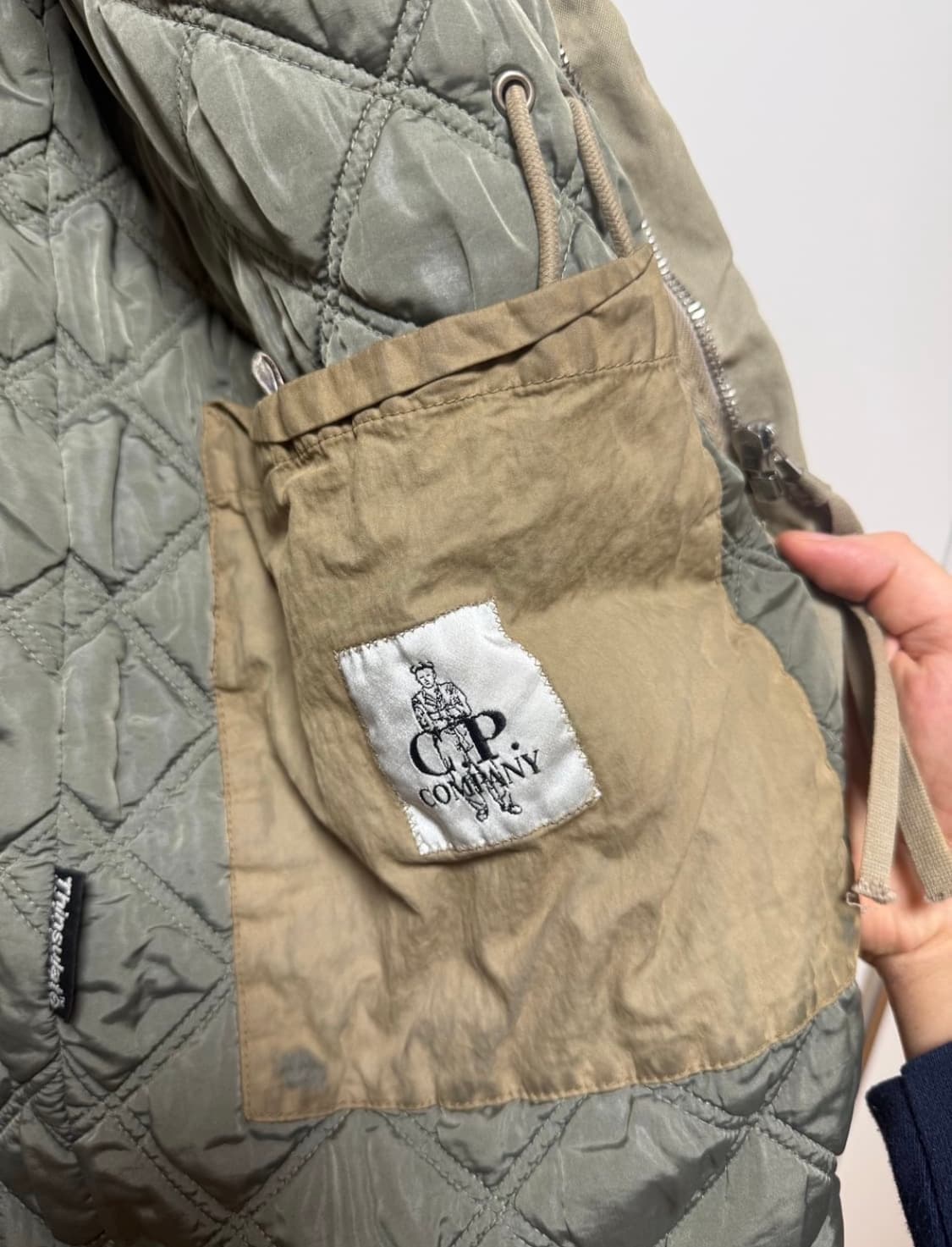 Cp컴퍼니 고글 야상자켓팝니다 상품이미지6