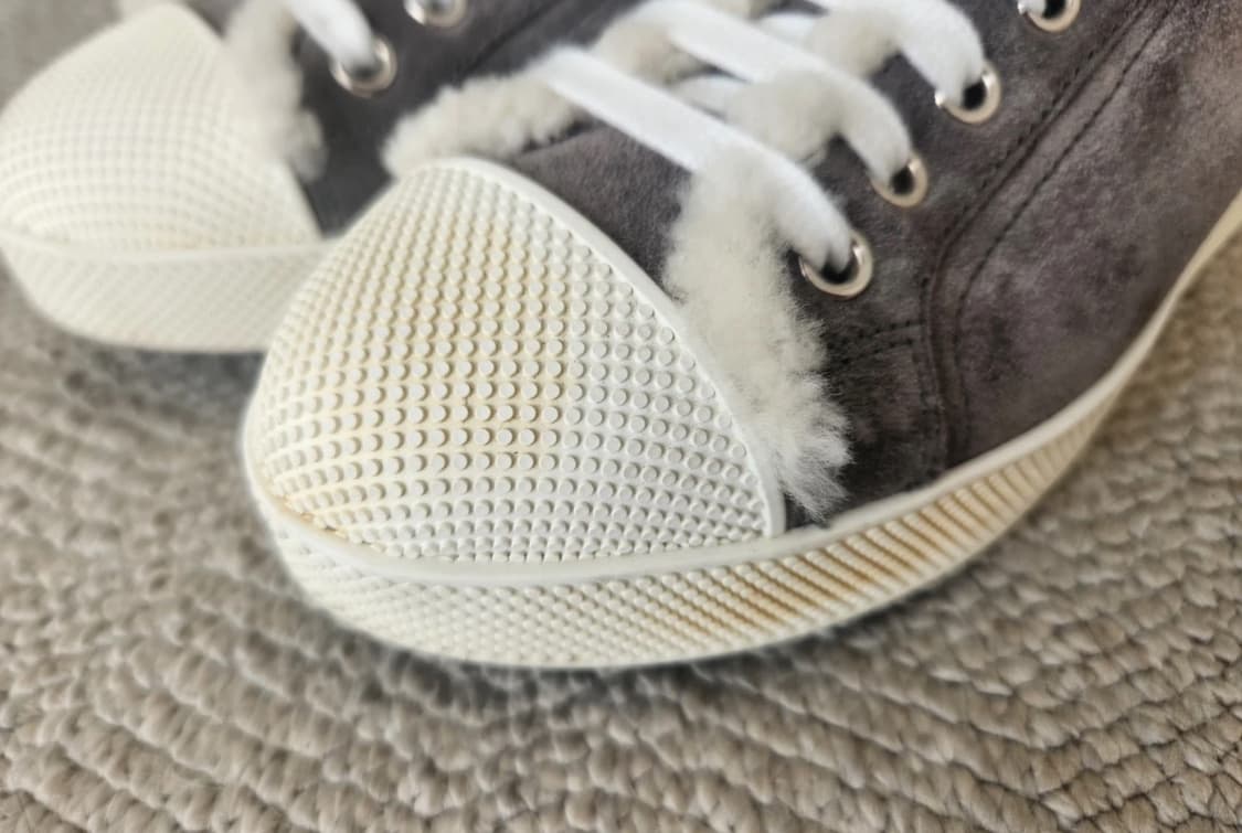 프라다 스웨이드 털 하이탑 스니커즈 35 상품이미지4