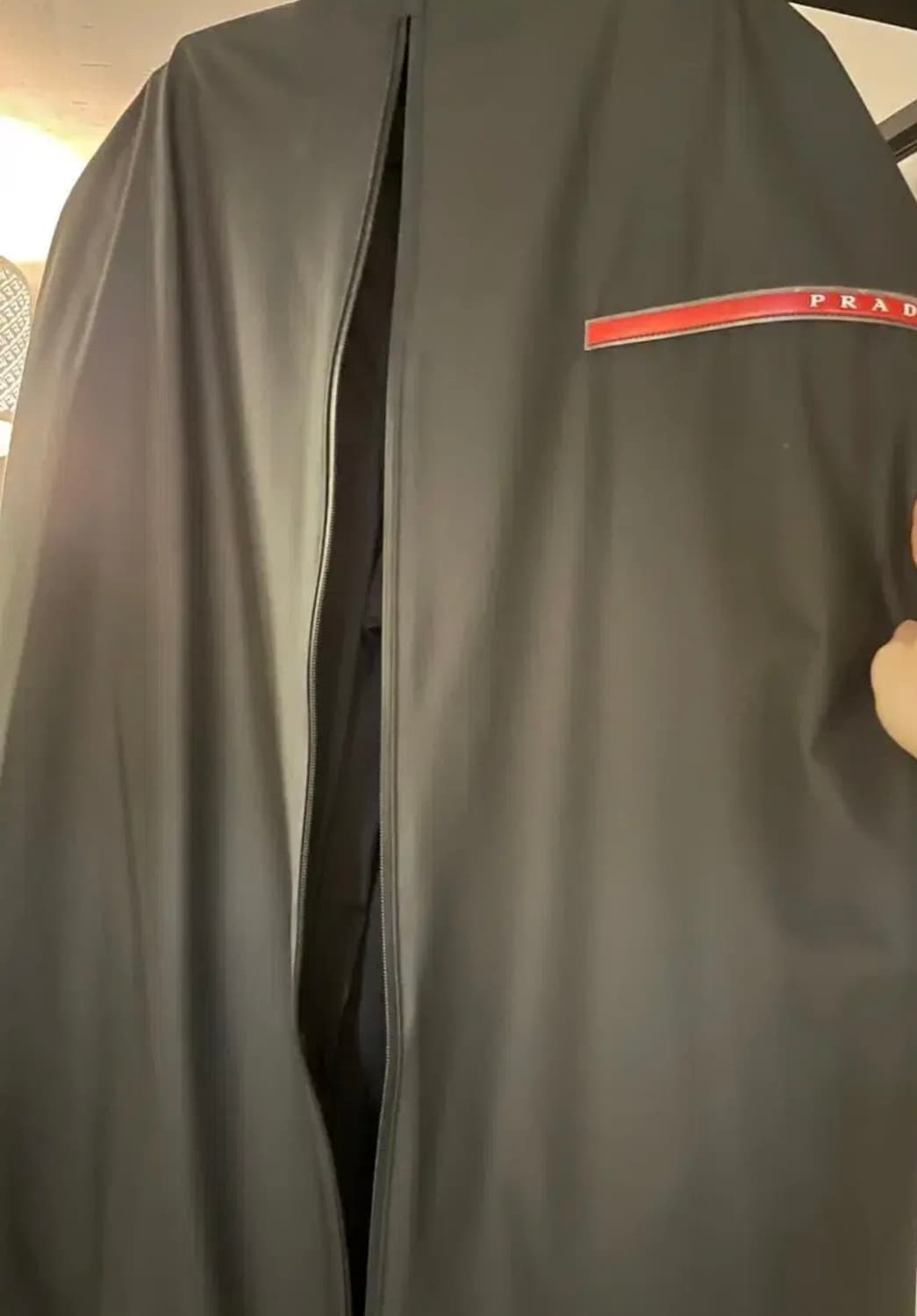 [새상품] 프라다 스트랩 조거팬츠(리네아로사 라인 한정) 46사이즈 상품이미지2