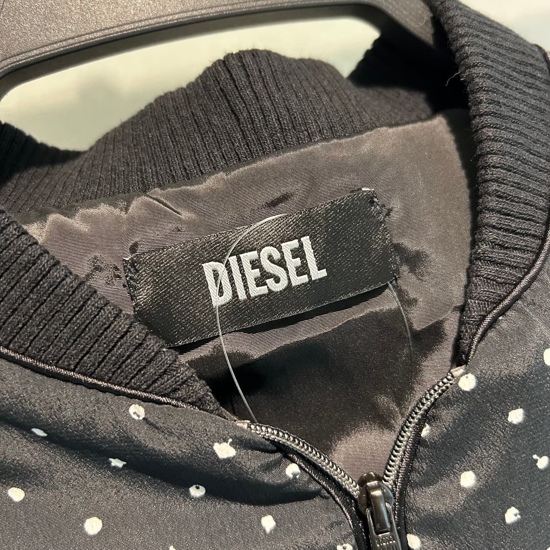 (새상품)Diesel Dot Bomber Jacket 상품이미지9