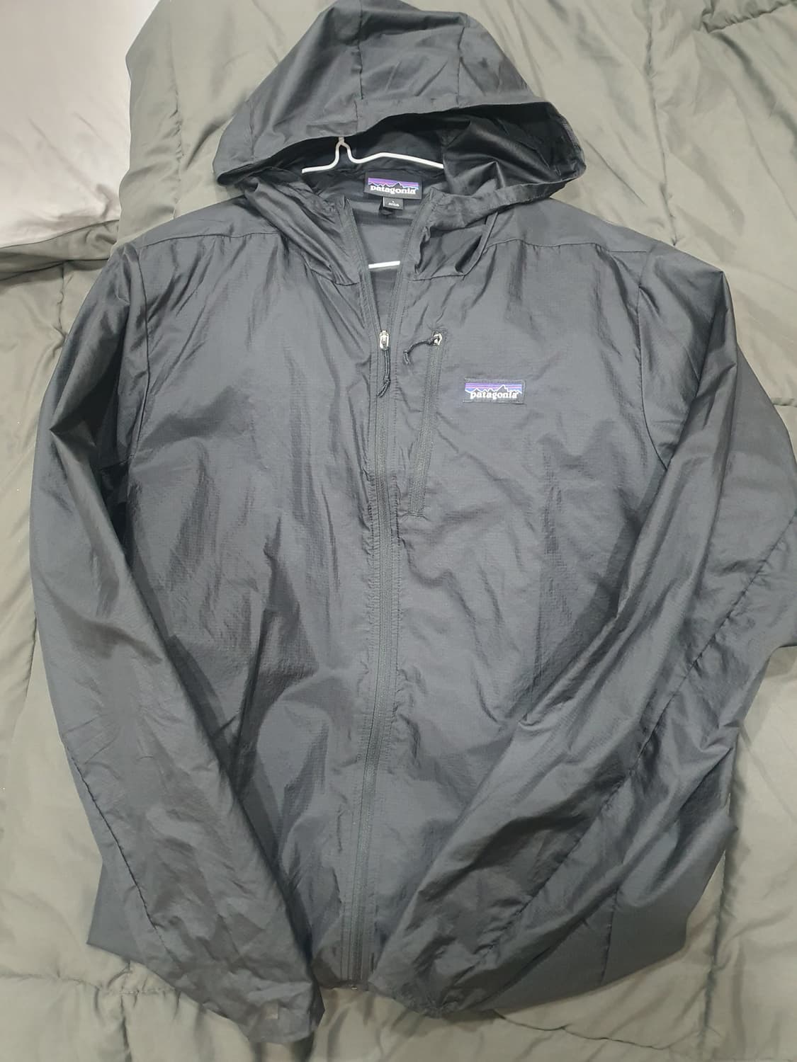 파타고니아 후디니 초경량바람막이  상품이미지1