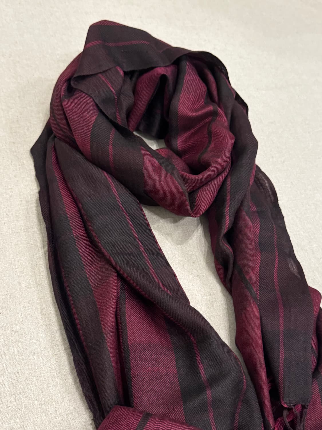 요지야마모토 실크 캐시미어 손자수 머플러 상품이미지3