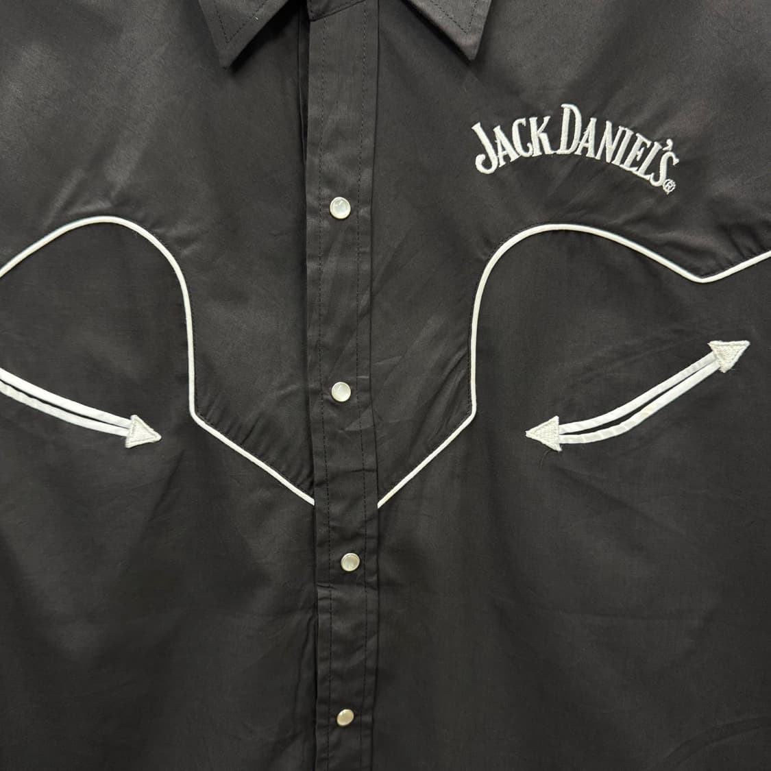잭 다니엘 웨스턴 셔츠 애로우 투포켓 디테일 블랙 상품이미지5