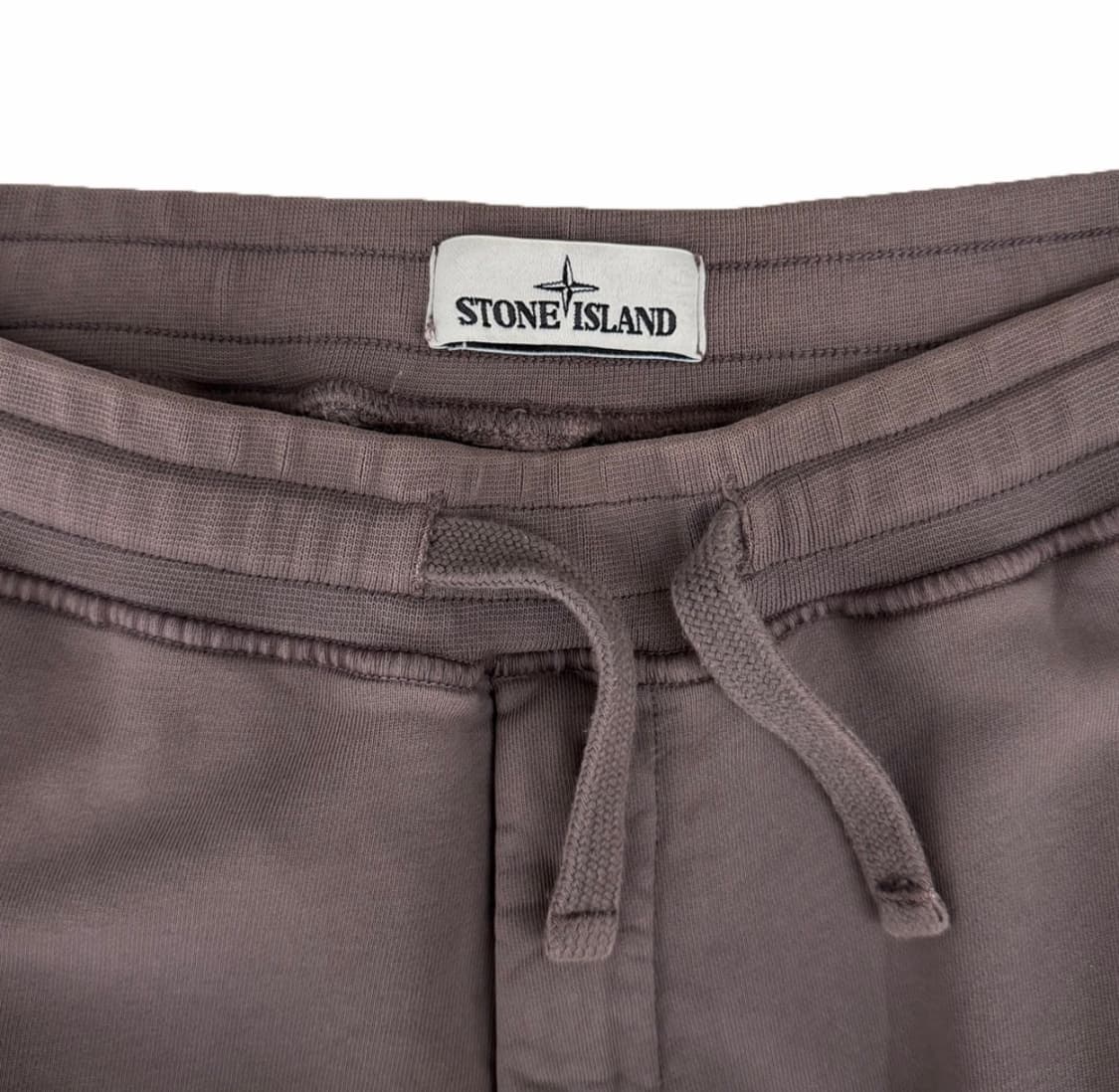 [M] 스톤아일랜드 남성 와펜 패치 카고 트레이닝 스웻 팬츠 스틸 그레이 상품이미지4