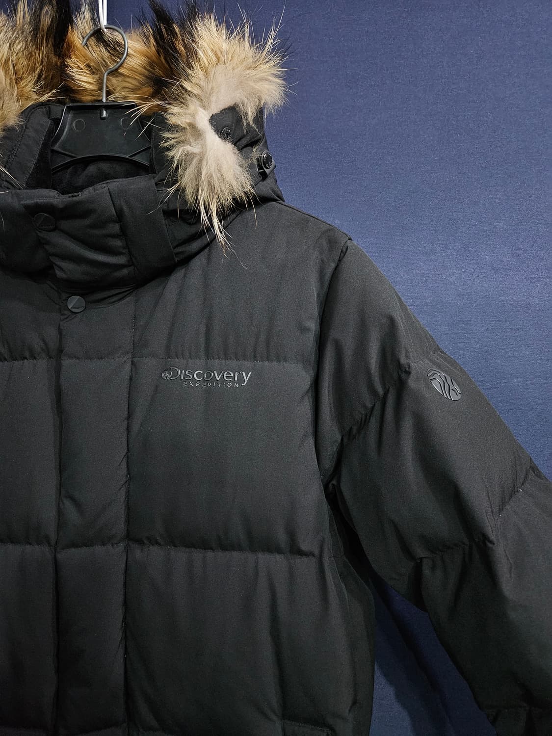 디스커버리 블랙컬러 남성 100 구스다운 롱패딩  상품이미지4