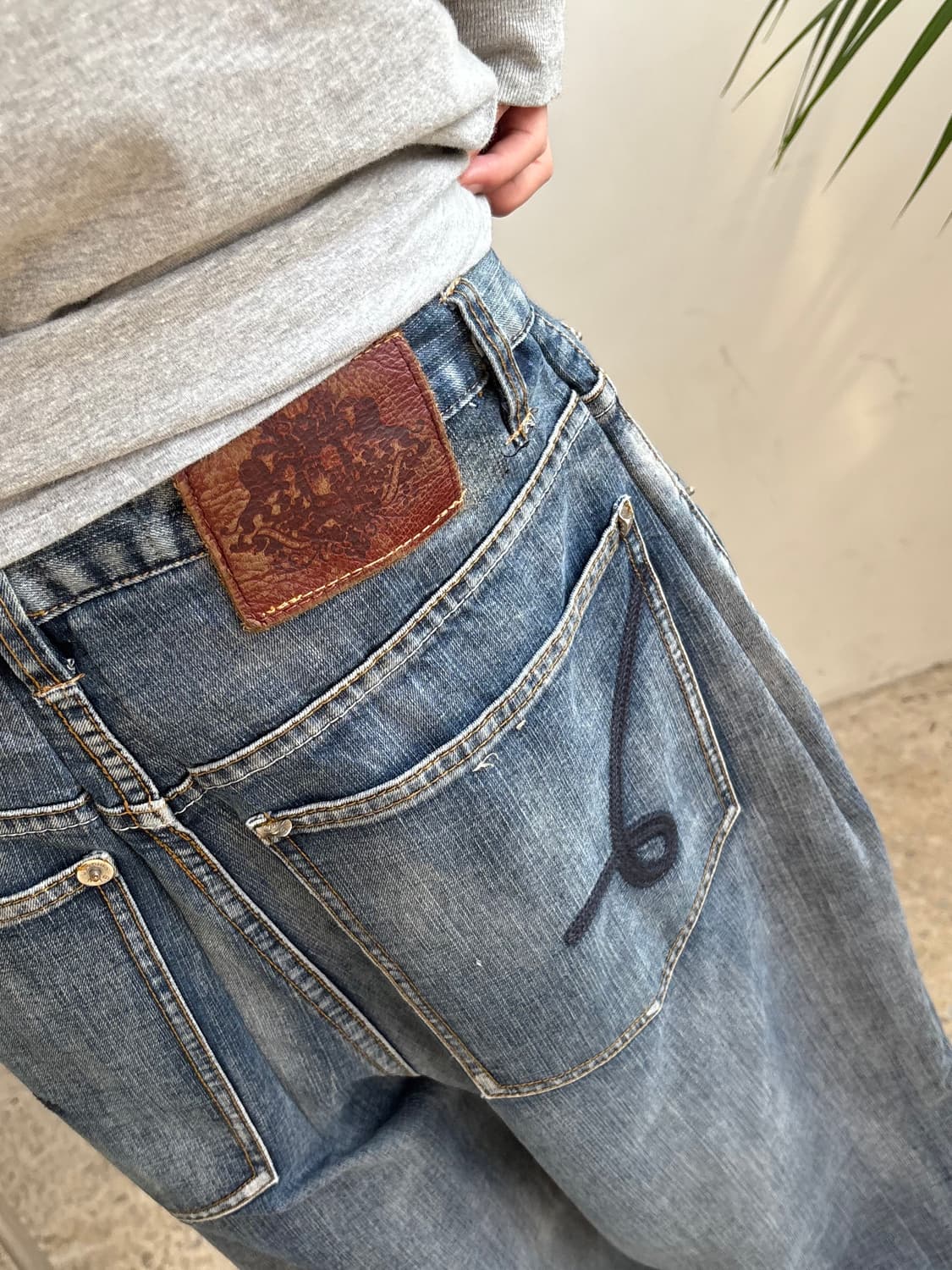 90‘s 백포켓 자수 힙합팬츠 상품이미지5