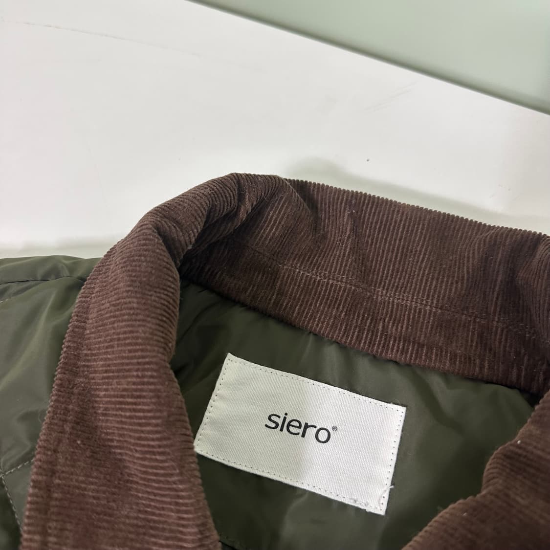 우먼M 시에로 카키 코듀로이배색 누빔 퀼팅자켓 상품이미지4