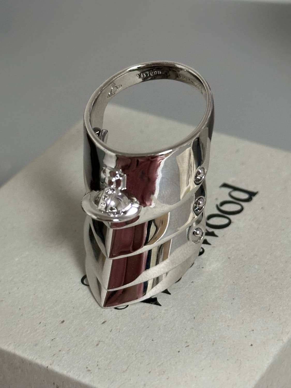 🤍비비안 웨스트우드 아머 링 실버 L🤍 상품이미지1