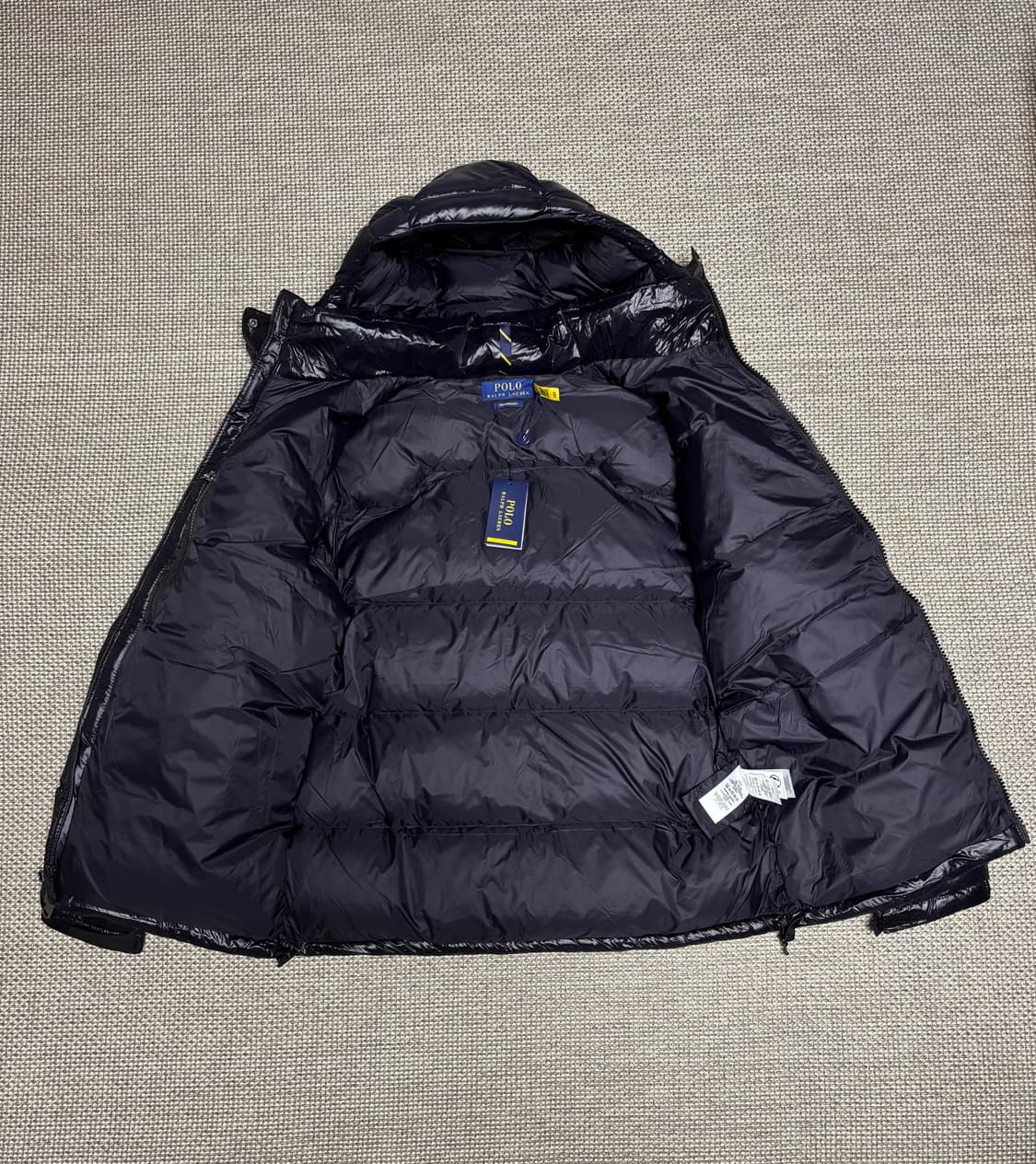 폴로 유광 패딩 상품이미지2