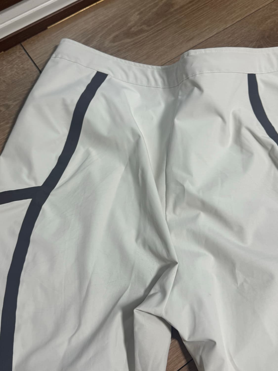 산산기어 윈드블록팬츠 화이트 3사이즈 팝니다 상품이미지4