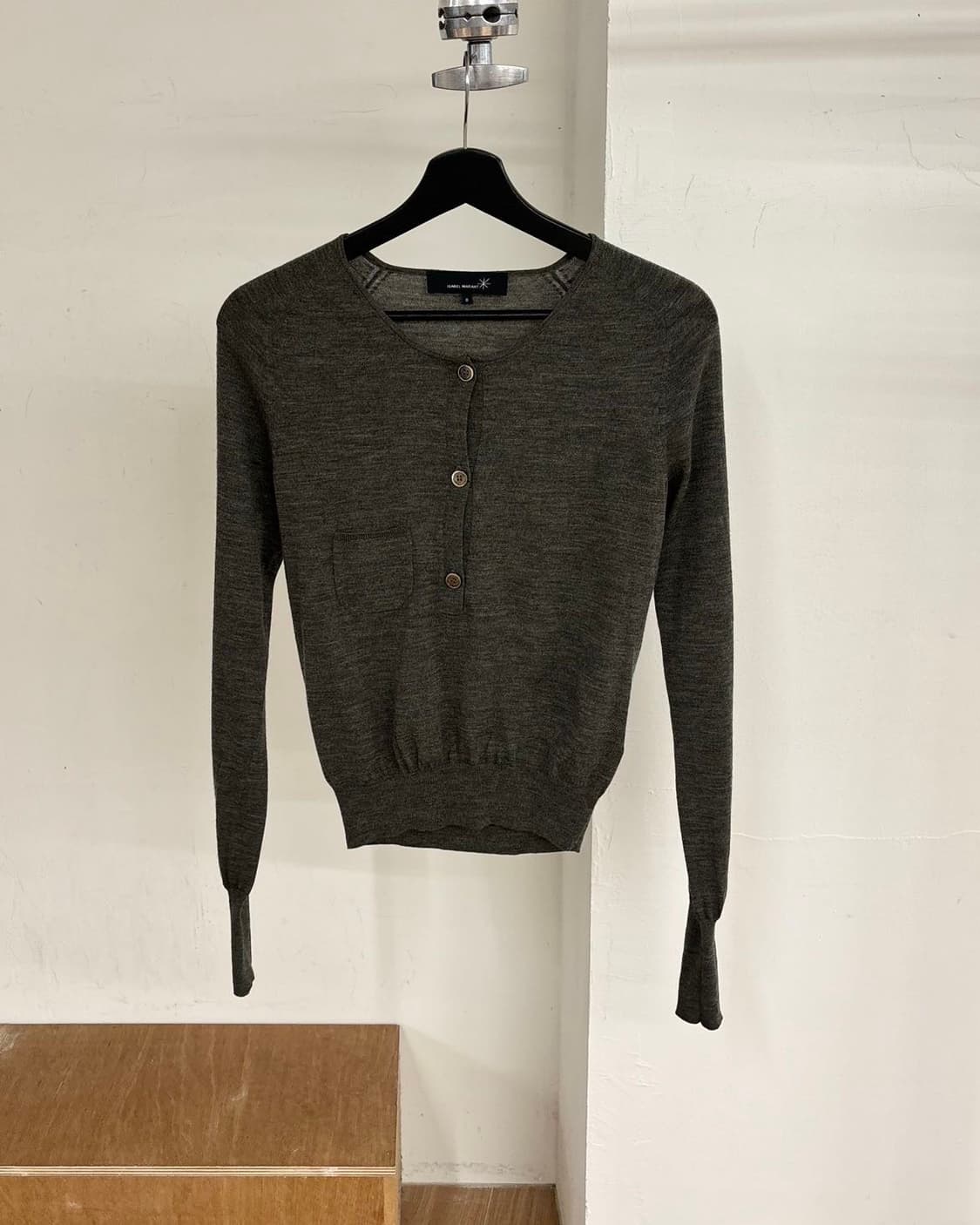이자벨 마랑 카키 그레이 크루넥 버튼업 울 가디건 상품이미지1