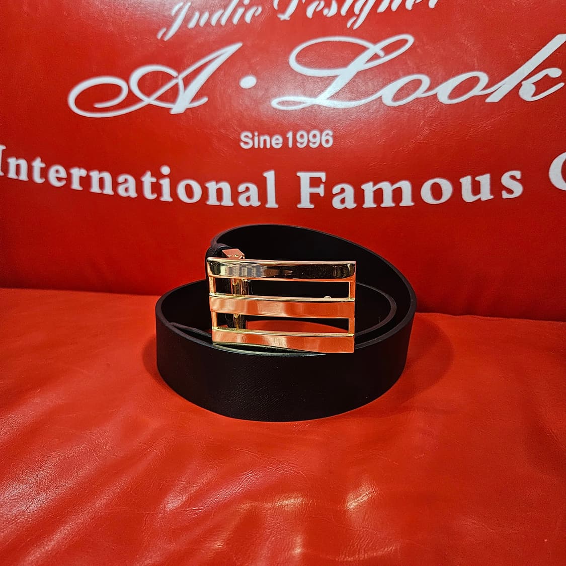 아디다스(Adidas) 골드 3선 가죽벨트
Free  상품이미지1