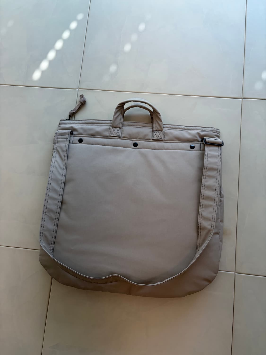 아나토미카 고어텍스 헬멧백 샌드화이트 상품이미지5