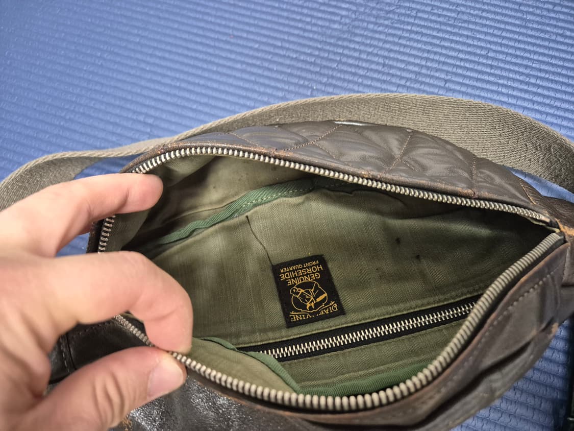 디아프바인 말가죽 힙색 상품이미지8