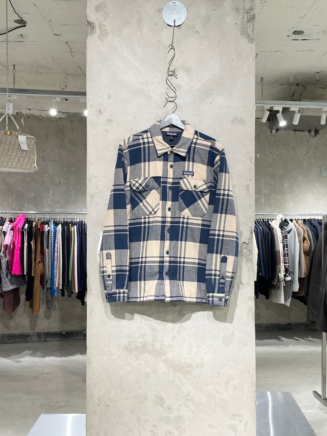 파타고니아 맨즈 인슐레이트 오가닉 플란넬 셔츠 상품이미지1