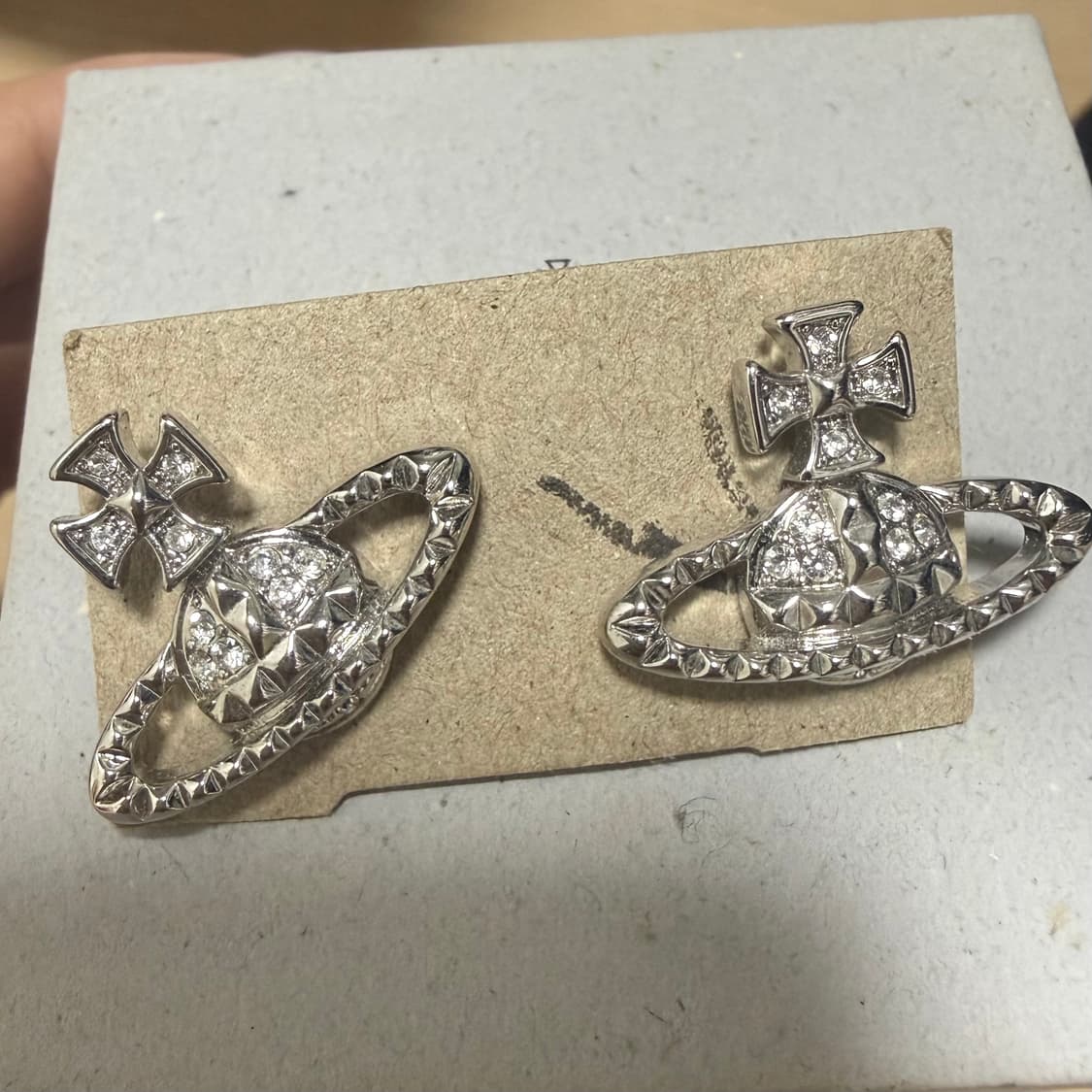 비비안웨스트우드 메이페어 귀걸이 상품이미지3