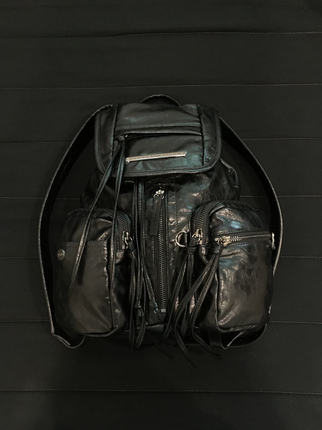 트리밍버드) 지퍼 피니싱 플랩 미니 백팩-블랙 상품이미지7