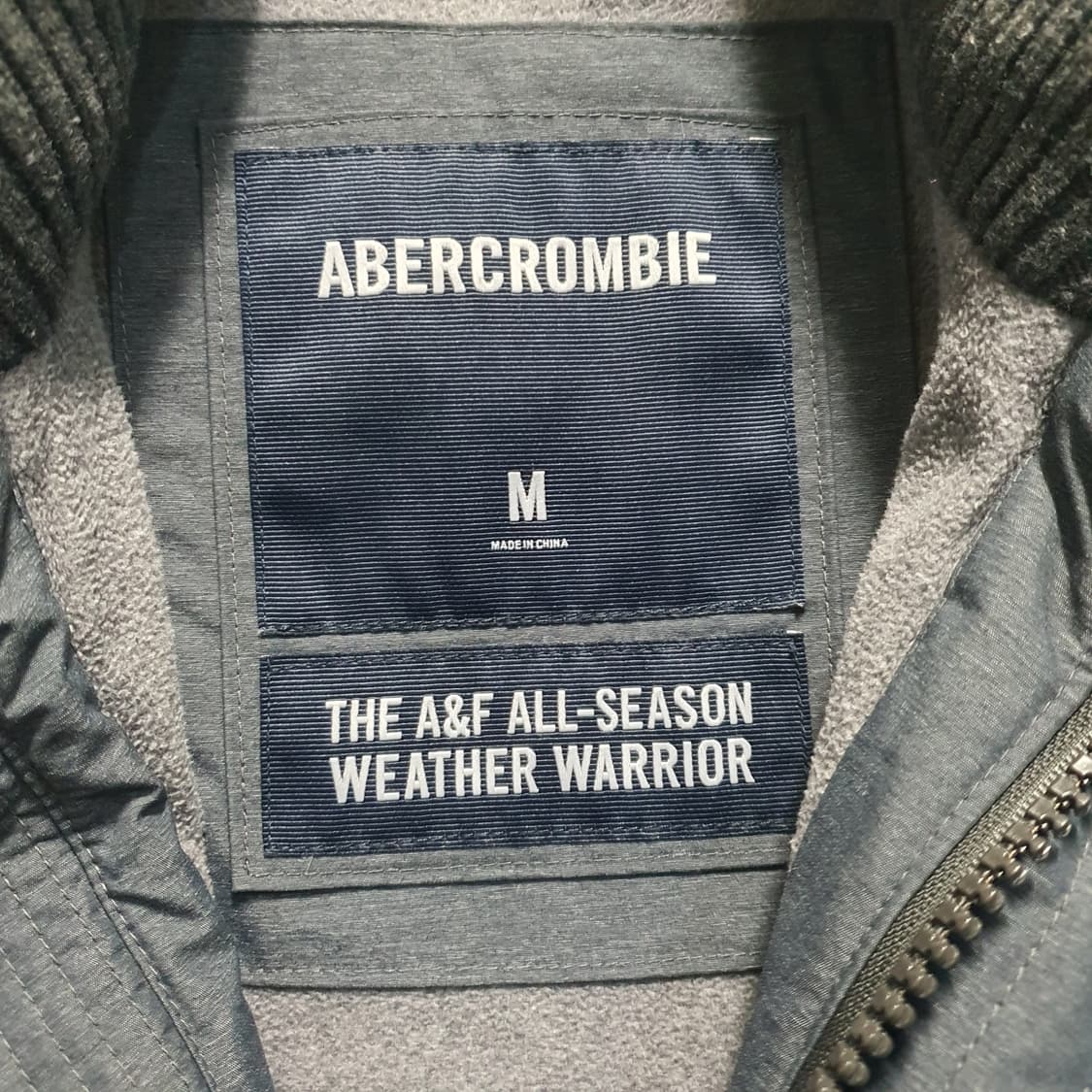 아베크롬비 네이비 바람막이 자켓  상품이미지5