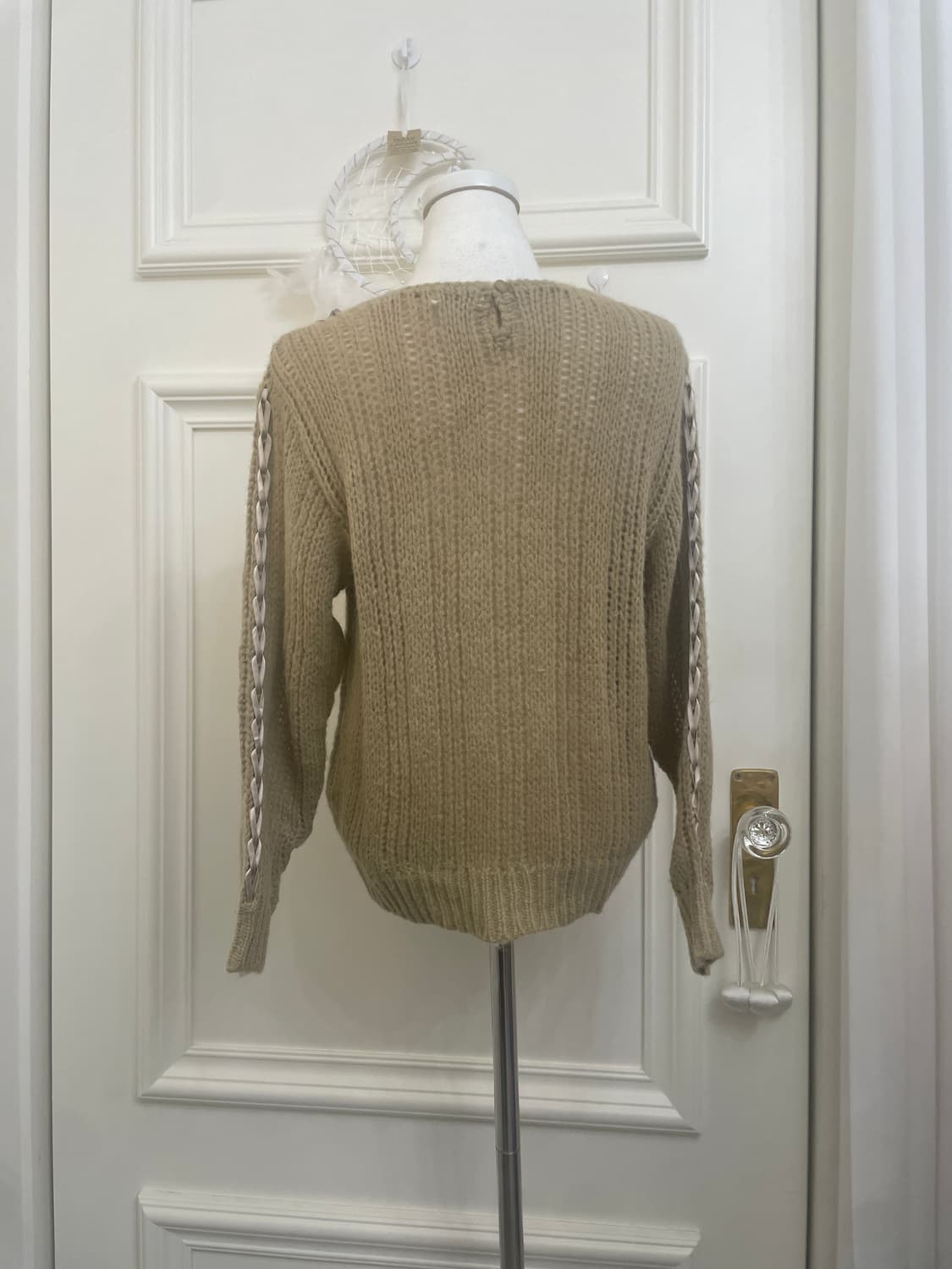 dark beige bow lace-up sweater(size-9) 상품이미지3