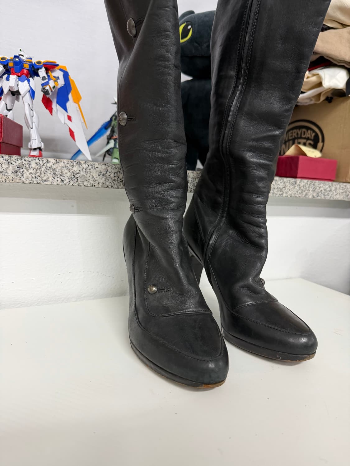 정품) 펜디 여성 블랙 가죽 롱 부츠 37.5(245) 상품이미지2