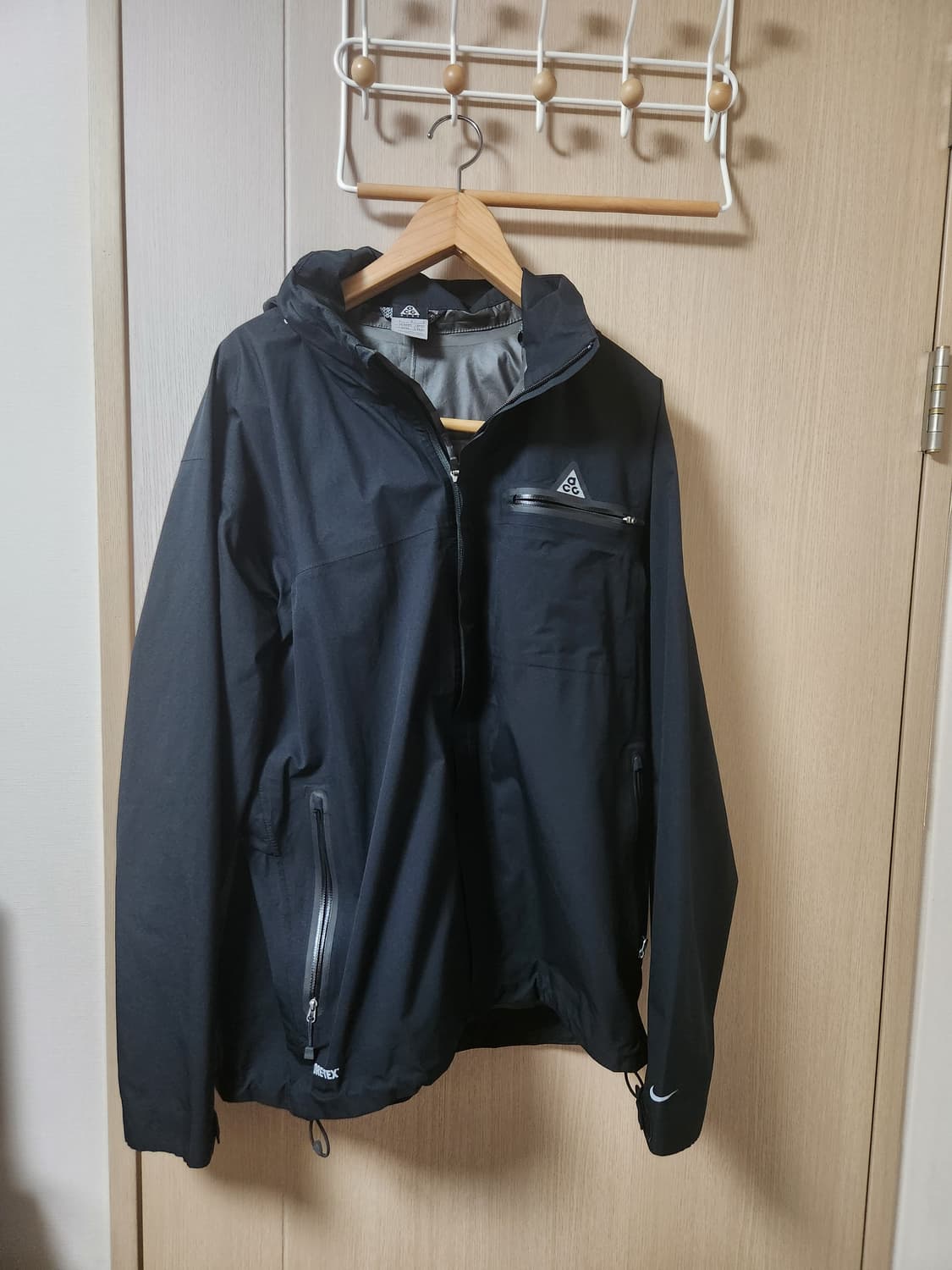 나이키 ACG 고어텍스 바람막이 블랙 상품이미지1