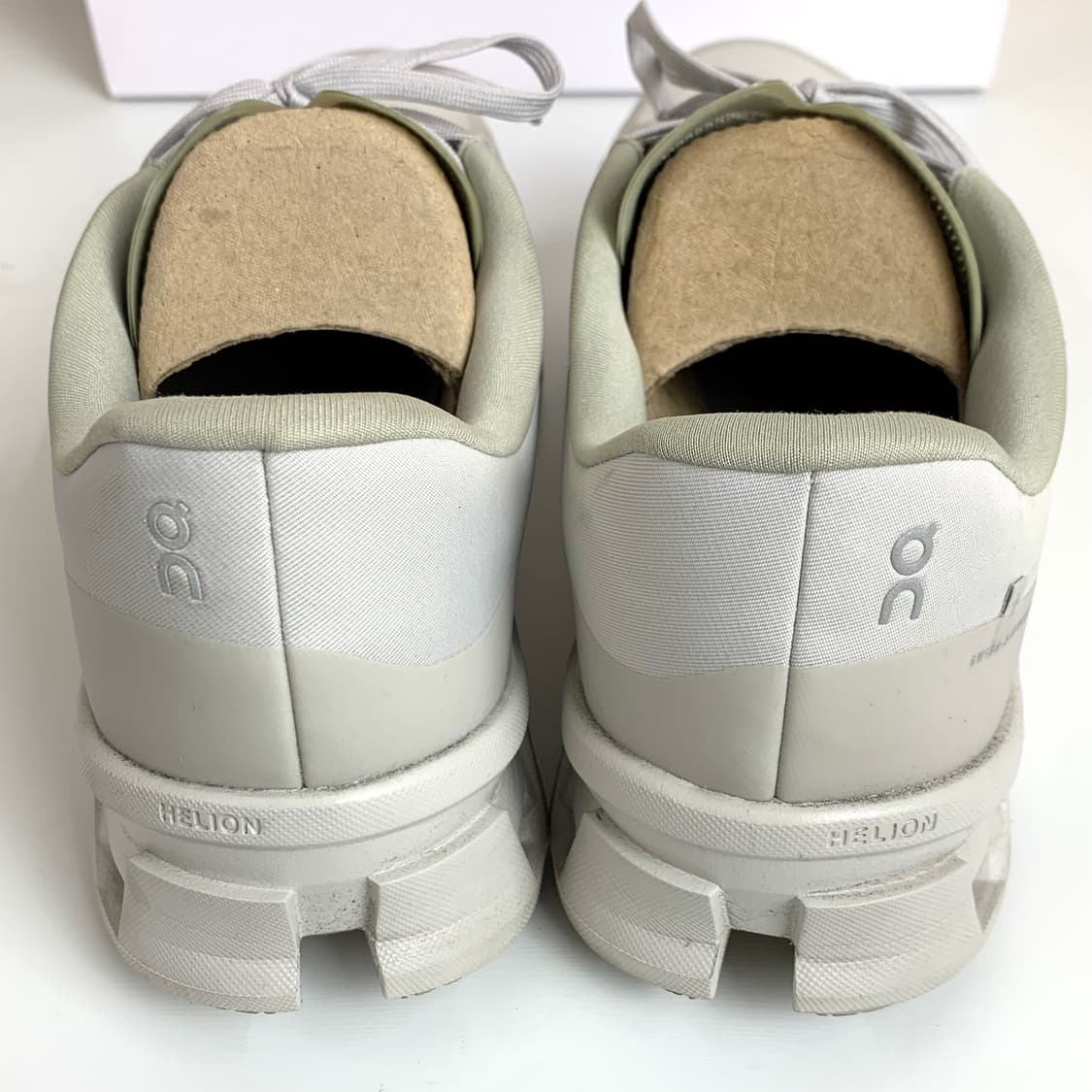 온 러닝 x 포스트 아카이브 팩션 클라우드몬스터 2 문더스트 초크 상품이미지5