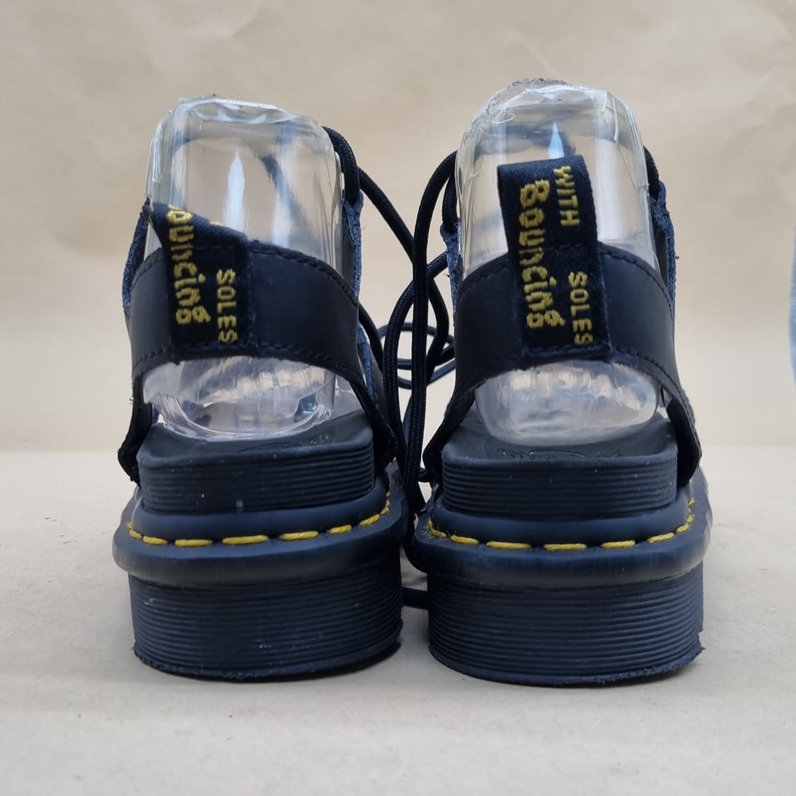 닥터마틴 나틸라 블랙 여성 샌들220 상품이미지4