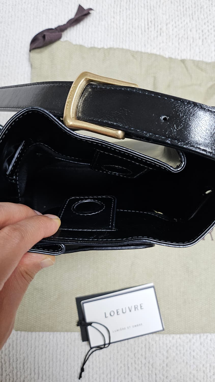 루에브르 삭드생뛰 블랙 스몰백 상품이미지6